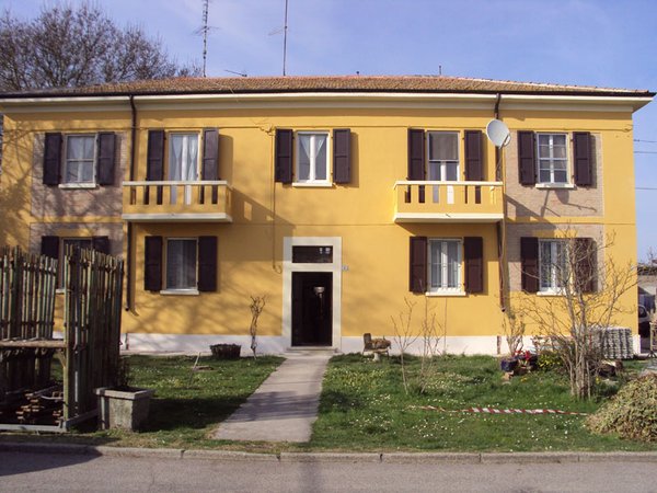 Iolanda di savoia - via Parmeggiani 4