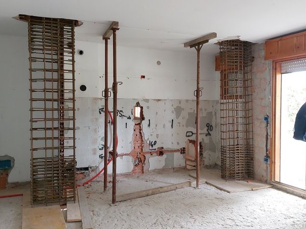 Armature e interventi strutturali all'interno del fabbricato