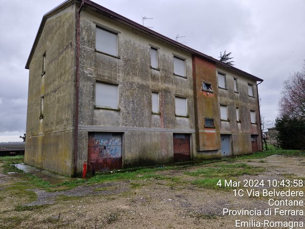 Foto del fabbricato prima dell'intervento